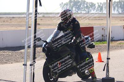 media/Nov-03-2025-Lets Ride (Mon) [[4d74c1c4d3]]/C Group/Grid/